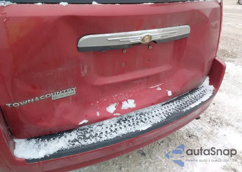 2008 Chrysler Town & Country Touring from USA, damaged, VIN 2A8HR54P48R663577